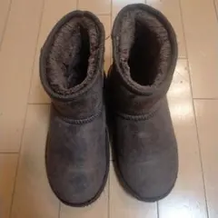 ブラウン ショートブーツ ２３センチ