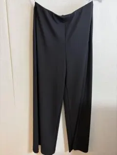 UNIQLO クレープジャージーストレートパンツ