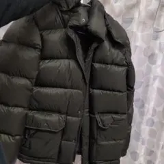 ユニクロ ブラックダウンジャケット ファー付きフード