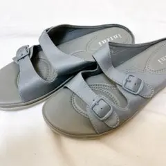 新品✨　サンダル　バックル調節可 滑り止め 履きやすい　グレー　おしゃれ