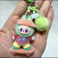 ラブブ らぶぶ Labubu キーホルダー 大人気　ストラップ