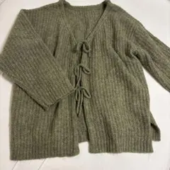 グリーン ニット