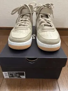 美品　ナイキ　NIKE AIR FORCE 1 MID 07 LX 26センチ