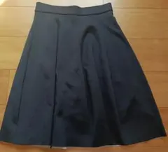 ネイビー フレアスカート ひざ丈のサムネイル