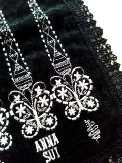 【美品】ANNA SUI アナスイ　タオルハンカチ 蝶 刺繍 レースのサムネイル