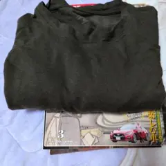 ダークグレー クルーネック Tシャツ　ヒートテックユニクロ