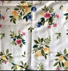 レモンフラワー⭐︎カーテン100✖️135 2枚セット