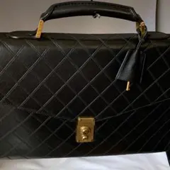 #CHANEL ビジネスバック　黒のサムネイル