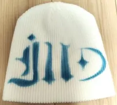 ホワイトニット帽 青いロゴデザイン