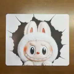 labubuマウスパッド