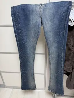 GUAPIフレアパンツ