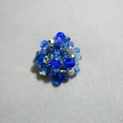 クリスタルブローチ　ほどよい輝き。