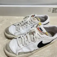 NIKE ナイキ　スニーカー