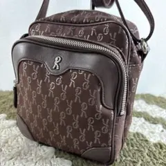 Roberta di Camerino ロベルタディカメリーノ ショルダーバッグ