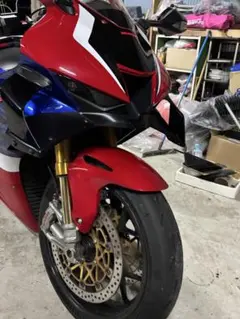 最終値下CBR1000RR sc77ワンオフ中間パイプカチ上げタイプスリップオン