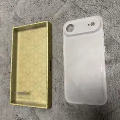 iPhone Air用 極薄ケース0.3㎜の薄さと6gの軽さ
