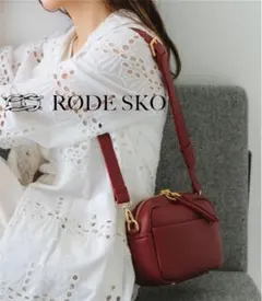 【美品】RODESKO /ロデスコ　プレーンショルダーバッグ レッド 人気✨のサムネイル