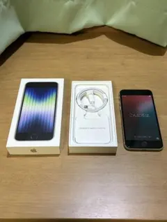 Apple iPhone SE (第3世代) 本体