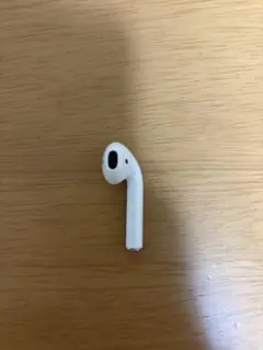 Apple AirPods 第2世代 本体 右耳のみのサムネイル