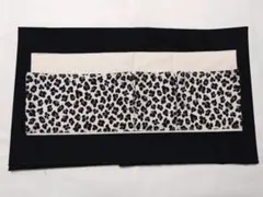 便利！自由に形を変えられるバッグインバッグ　生成り×レオパード柄　仕切り