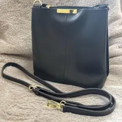 ブラック ショルダーバッグ 合成皮革