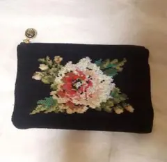 ポーチ　未使用に近い