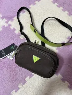 GUESS ミニショルダーバッグ 新品未使用