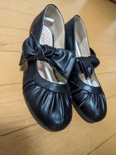 ブラックリボン付きフォーマルシューズ22.5