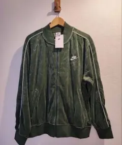 〈✨️新品未使用✨️〉Nike ベロア グリーン ジャケット