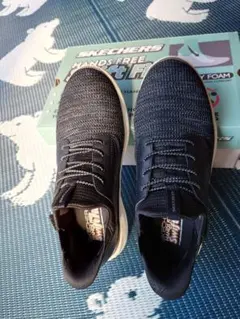 [月末迄格安出品］SKECHERS Hands Free Swift Fit 黒のサムネイル