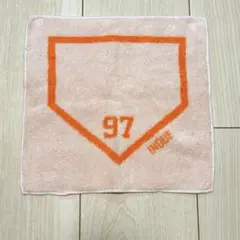 ジャイアンツハンカチタオル　井上　97