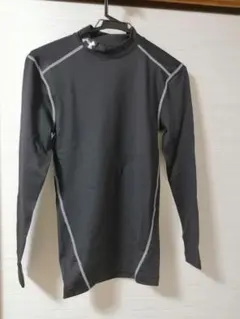 【新品】アンダーアーマー☆メンズMサイズ 長袖シャツ