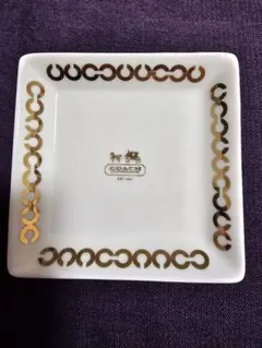 COACH ゴールドチェーンパターン皿 2枚セットのサムネイル