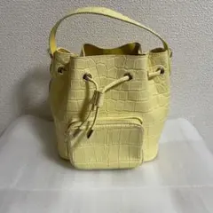 RFID搭載【未使用】プラダ 巾着 Re-Nylon 三角ロゴ 白タグ 黄色 - メルカリ