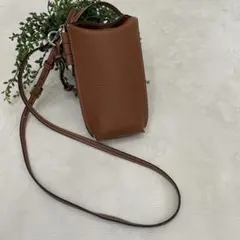 スマホポシェット　スマホショルダー　キャメル　レザーバッグ