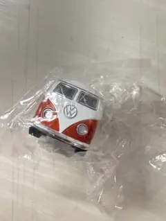 フォルクスワーゲン バス プルバックカー ミニカー　ガチャ
