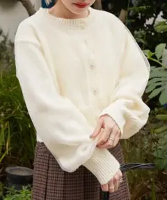 w closet ホワイト クロップドニットカーディガン チュール