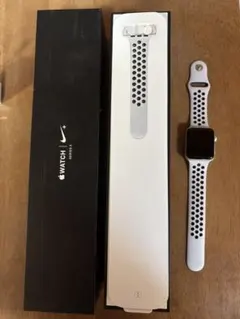 Apple Watch NIKE +42mm ホワイト/ブラック スポーツバンド