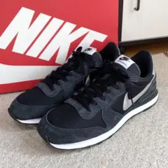 ナイキ NIKE インターナショナリスト / 28cm ブラック
