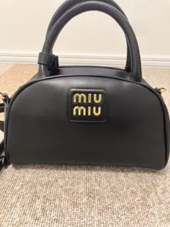 miumiu ショルダーバッグ