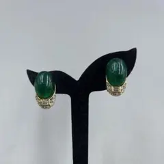 31ヴィンテージ ニナリッチ　エレガント グリーン オーバルイヤリング