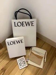 LOEWEロエベウィリアムモリスポスターフレーム 花柄 ダークグリーン