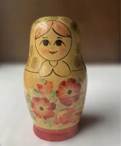 ロシア(旧ソビエト) 木製民芸品　マトリョーシカ人形　※入れ子はありません