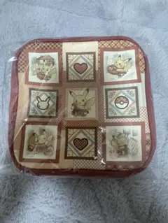 マルチポーチ Pikachu’s Sweet Delivery ポケセン