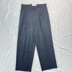 loewe 23aw ワイド ツータック パンツ スラックス 1720643のサムネイル
