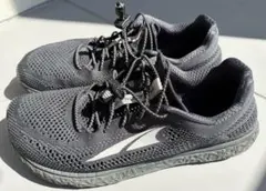 2026年最新】altra escalante racerの人気アイテム - メルカリ