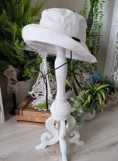 新品　アナスイ　帽子　ねこストラップ付き