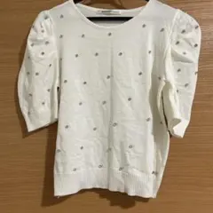 XOXO ビジュー付き パフスリーブ 半袖ニット ホワイトのサムネイル