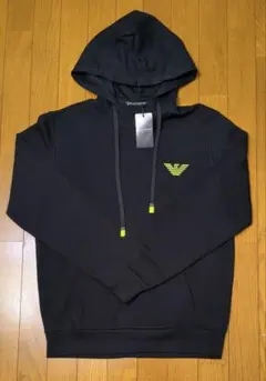 アルマーニ パーカー