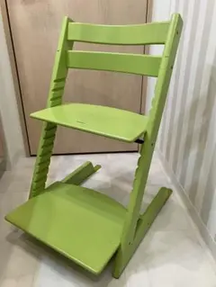 STOKKEのハイチェア トリップトラップ 希少カラー　グリーンのサムネイル